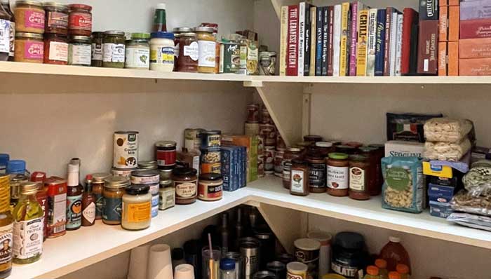 KITCHEN & PANTRY ORGANIZATION PRE-THANKSGIVING